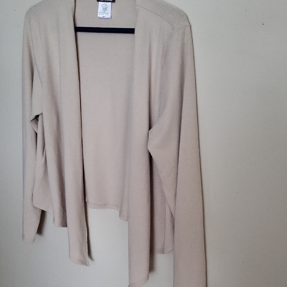 Kim&co Women's Cream Sweater - Picture 5 of 5